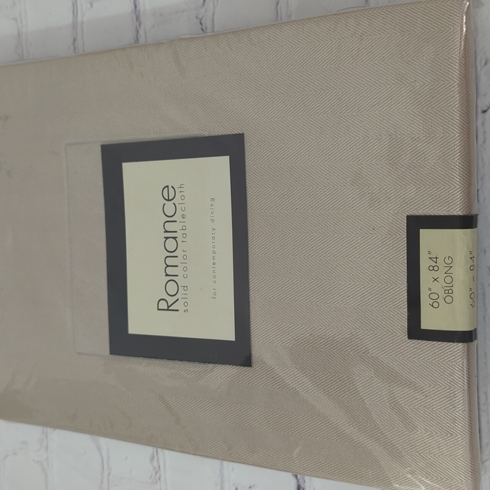 New Romance Solid Color 60 x 84 Tablecloth